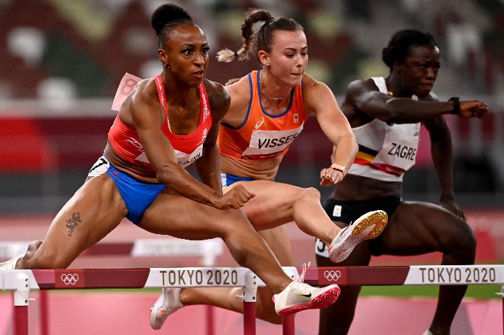 Olympische Spiele Tokio 2020. Ergebnisse Leichtathletik 100 m Hürden