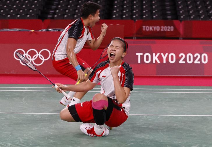 Greysia POLII / RAHAYU Apriyani Olympic Champion 2020 Badminton-Doubles-women