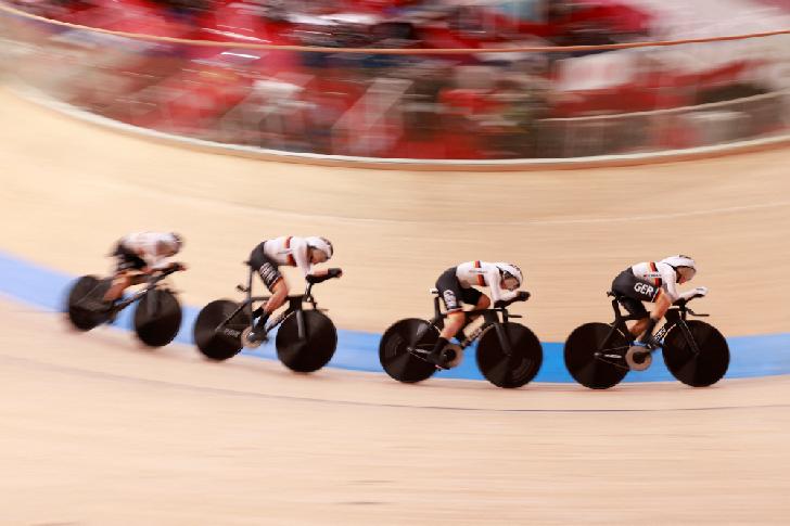  Olympic Champion 2020 Cycling-Track Pursuit team-women
